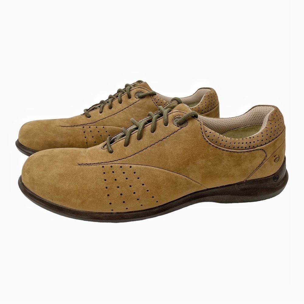 Aravon Tan Suede Casual Lace-Up Flats